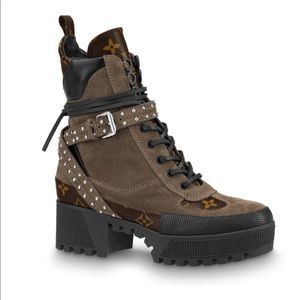 louis vuitton moto boots